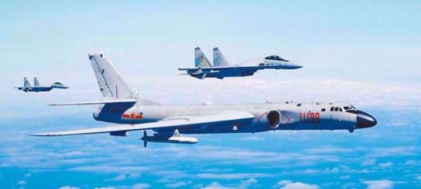 瑶鸿配资 台北上空紧张升级：解放军越“海峡中线”，台军被迫“不开第一枪”，重演西贡悲剧？